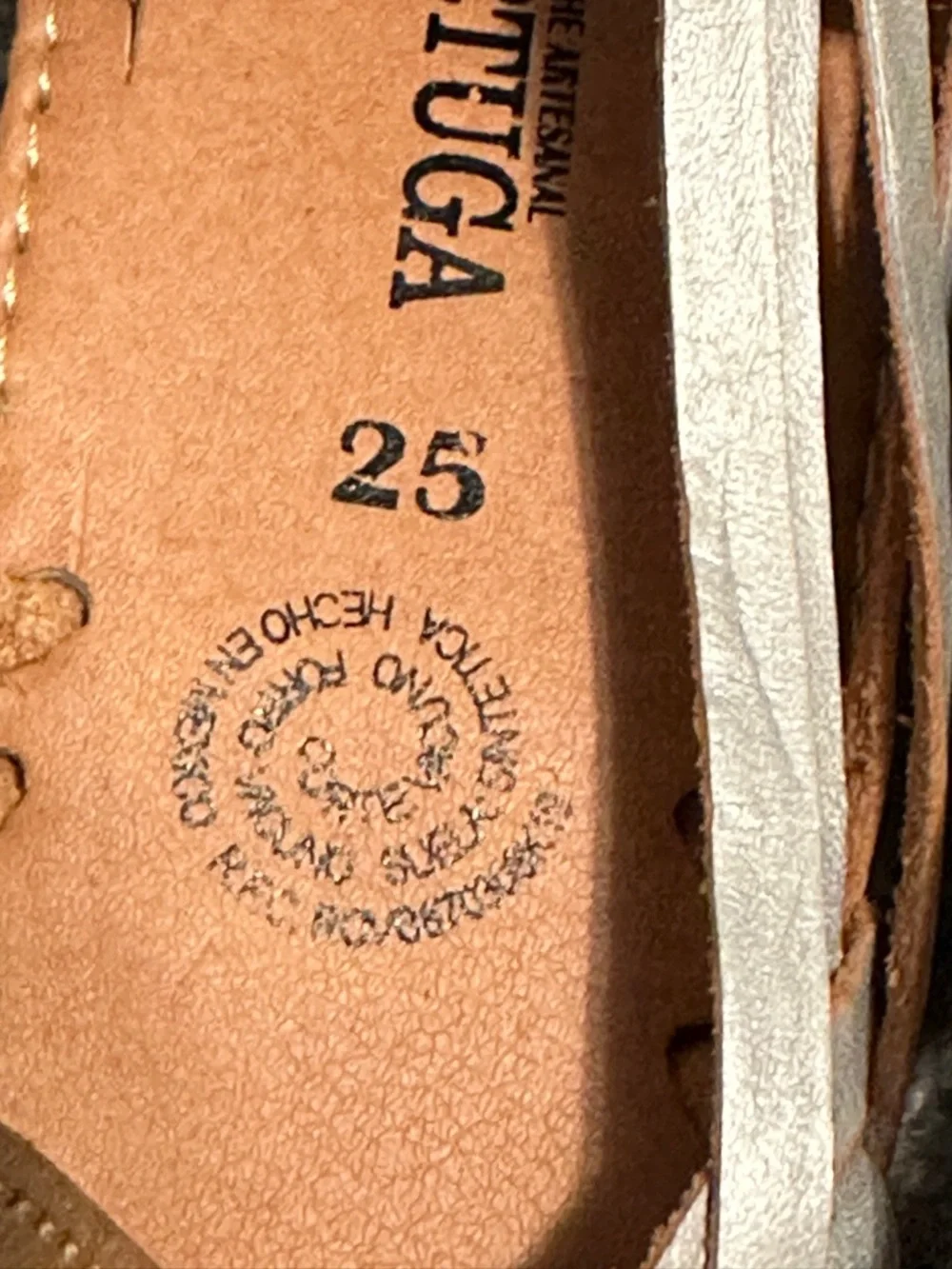 Tortuga Women’s Tan and Silver Woven Leather Huarache Flats Slip Ons - Picture 5 of 7